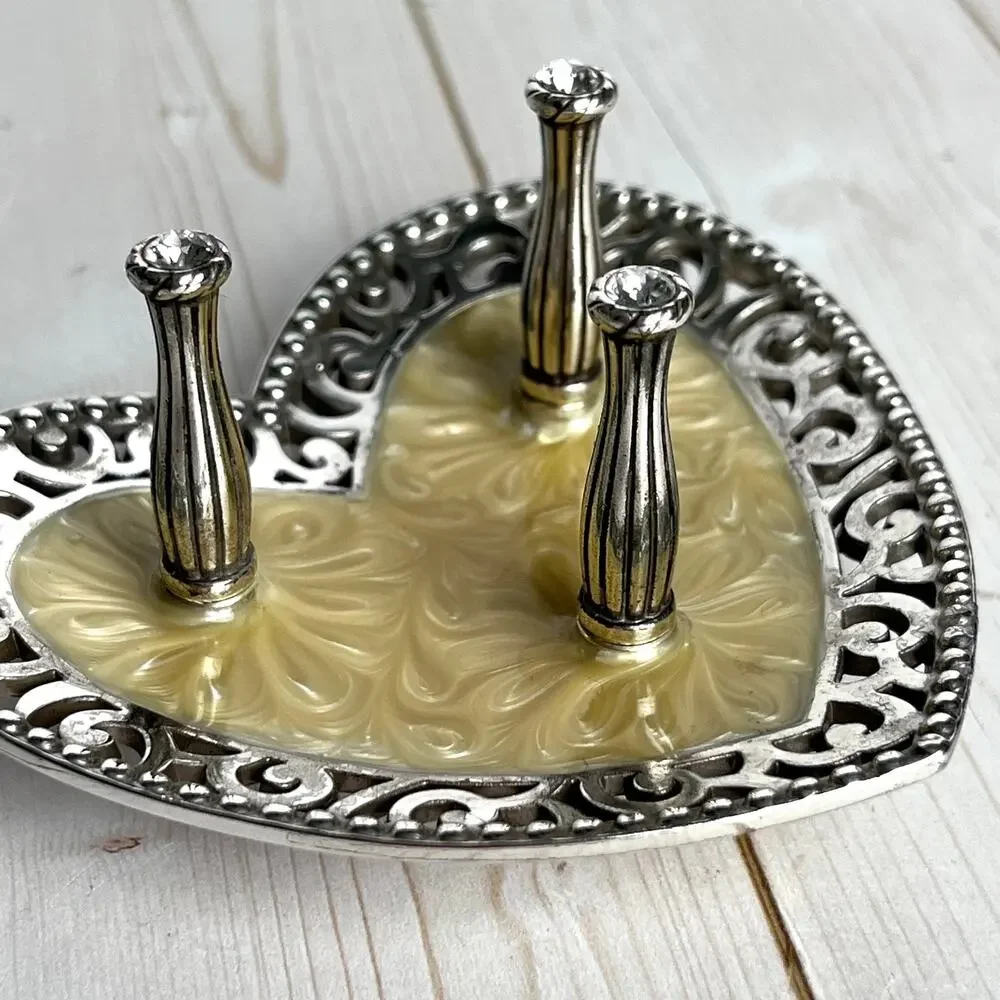 Brighton Lacie Daisy Ring Holder Silverplate Base Enamel Swirl Center Rhinestone